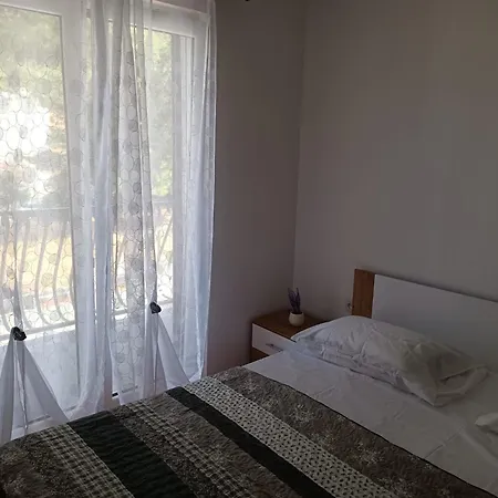 Mira Split