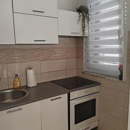 Mira Apartman *